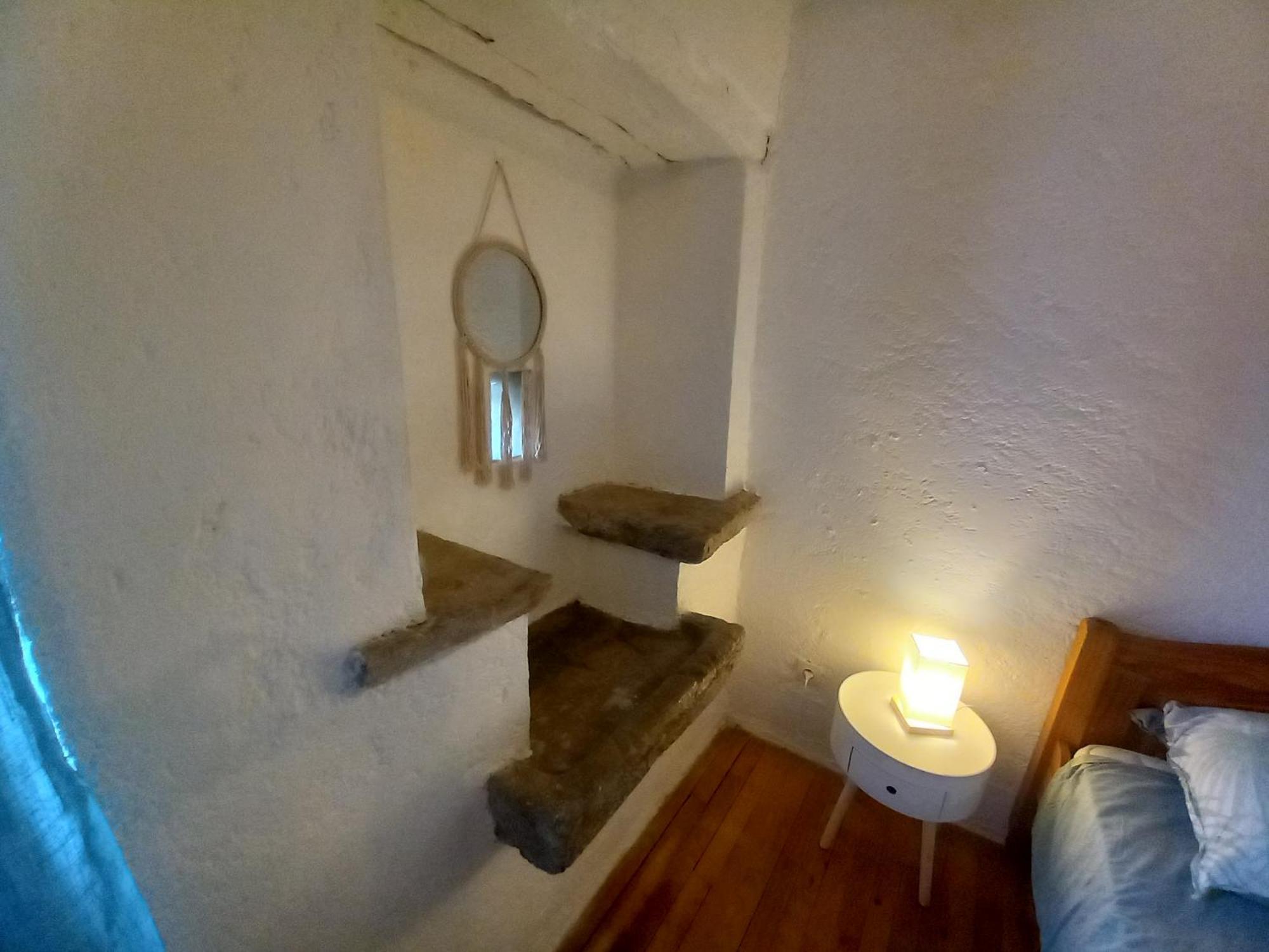 Maison Medievale Avec Jardin Dans Charmant Village Vers  Zewnętrze zdjęcie