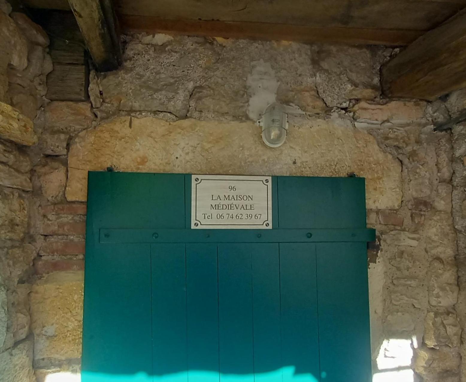Maison Medievale Avec Jardin Dans Charmant Village Vers  Zewnętrze zdjęcie